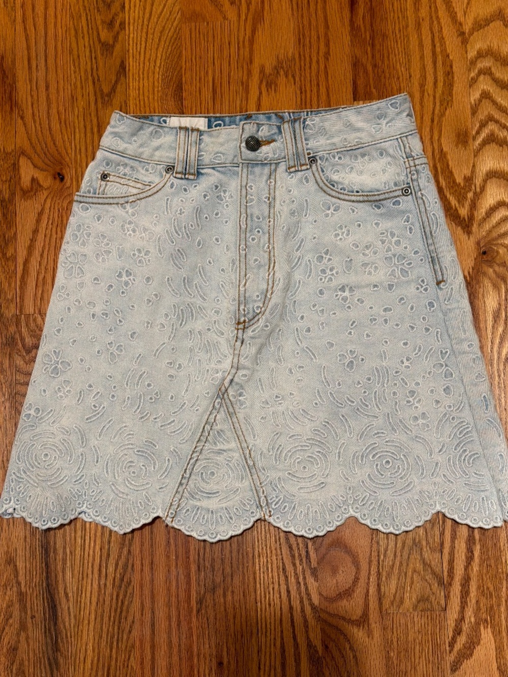 Aje. Jean Skirt Scalloped Edge Light Denim Sz 6